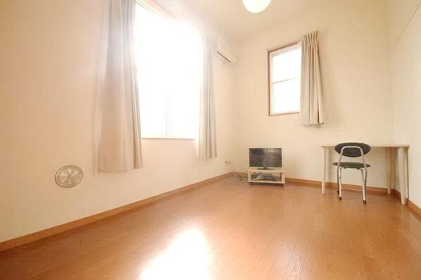 レオパレスプチベルク参番館の物件内観写真